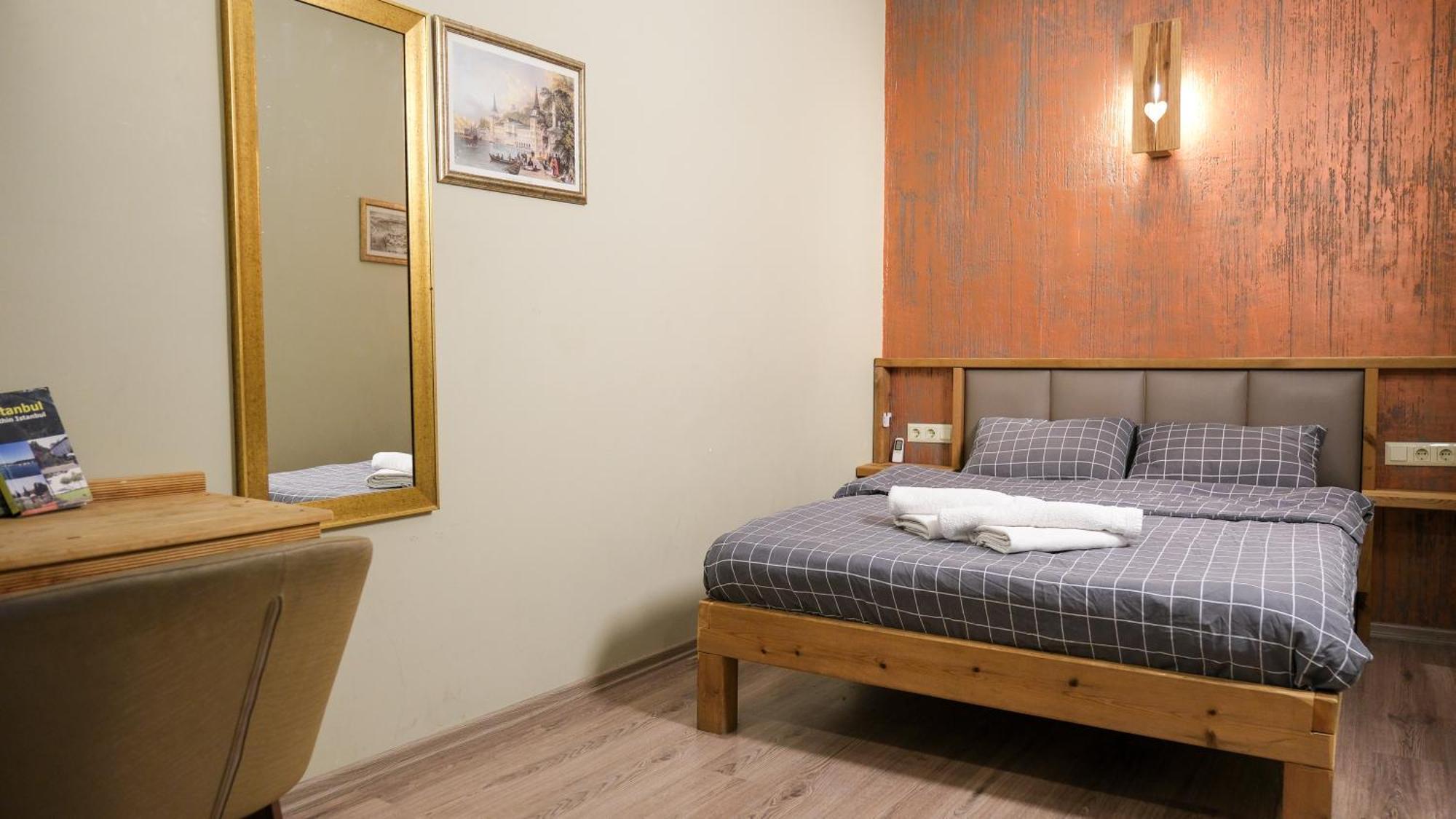 Second Home Hostel Стамбул Экстерьер фото
