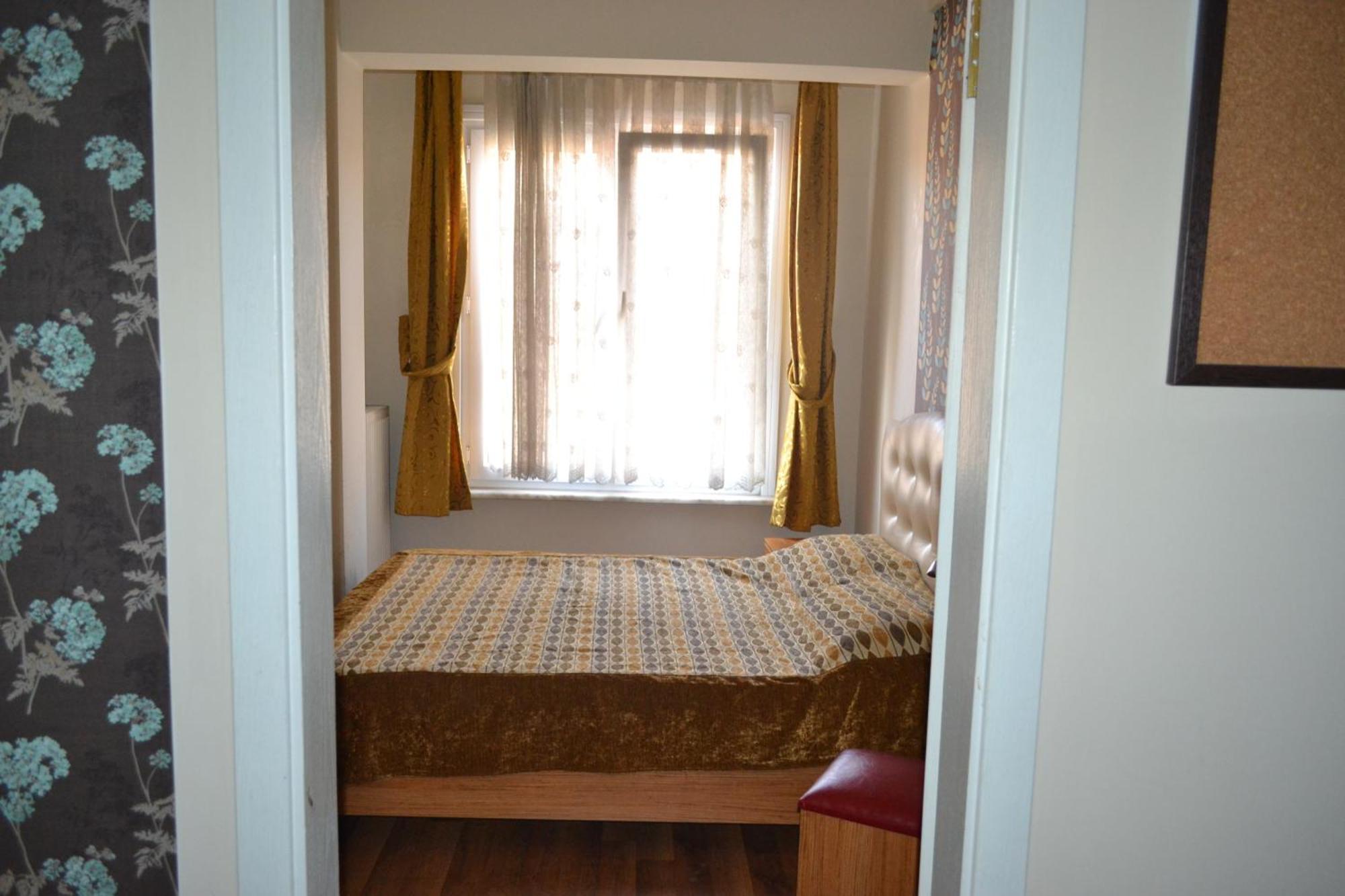Second Home Hostel Стамбул Экстерьер фото